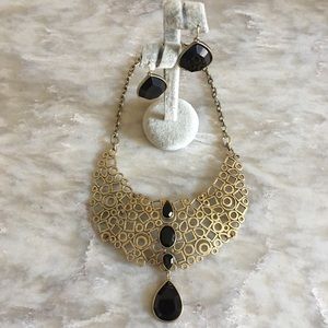 NWT Art Deco Necklace & Earrings Set